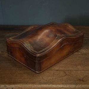 20th Century Iron-stamped Leather Jewelry Box From France Or Italy