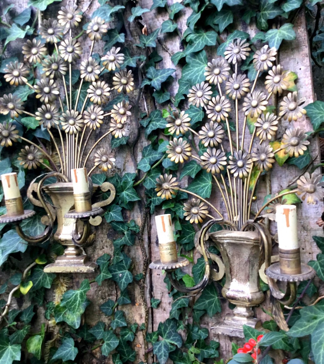 Pair Of Silver Sconces With Bouquets Of Daisies