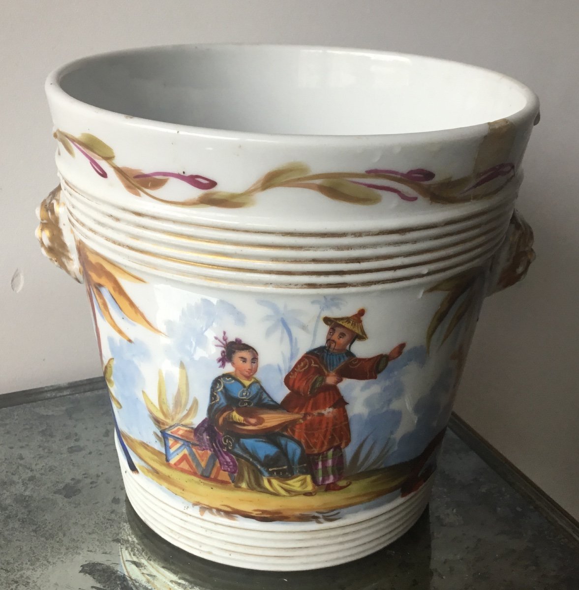 Paris Porcelain Cache Pot At The Pagoda And Chinese Couple-photo-2