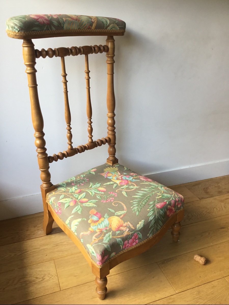 Petite chaise de chambre