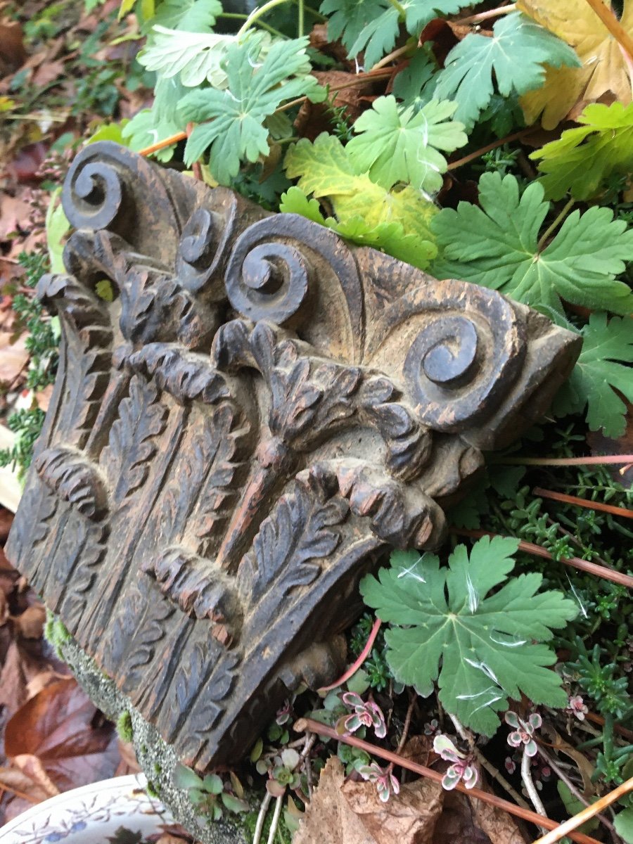 Small Carved Wooden Capital-photo-4