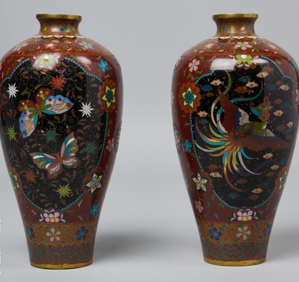 Paire De Vases De Forme Meiping En émaux Cloisonnés