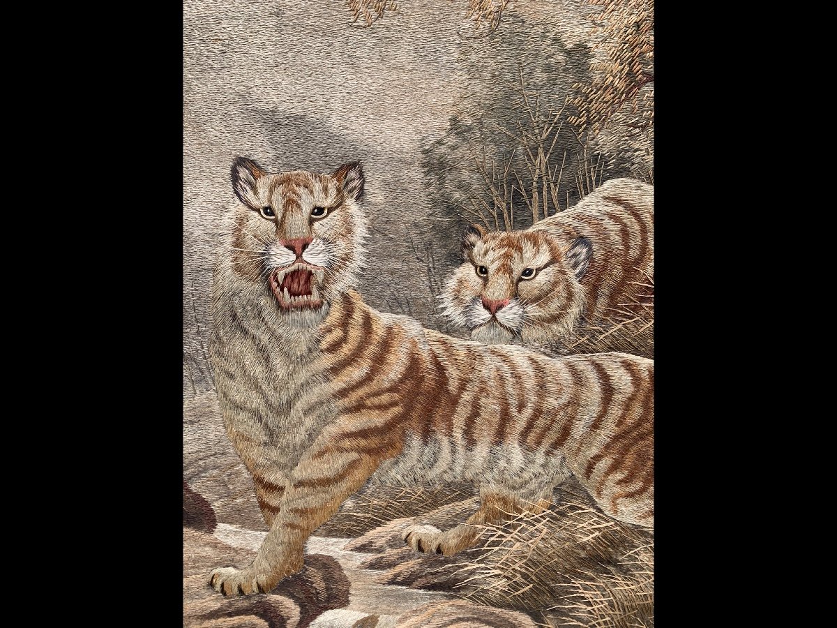 Fine Embroidery Couple Of Tigers, Japan Circa 1900-photo-3