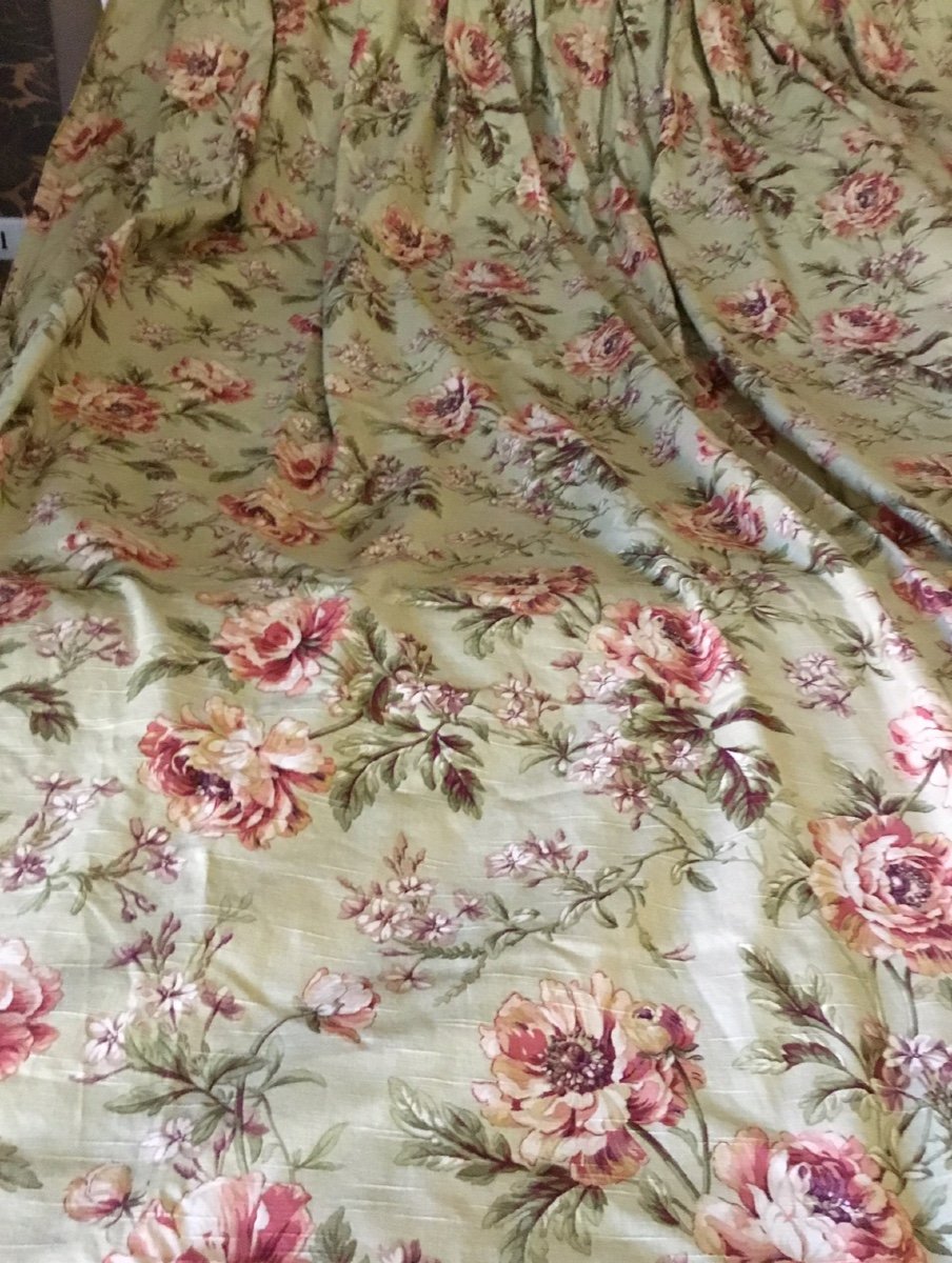 The Pair Of Floral Cotton And Linen Curtains -photo-3