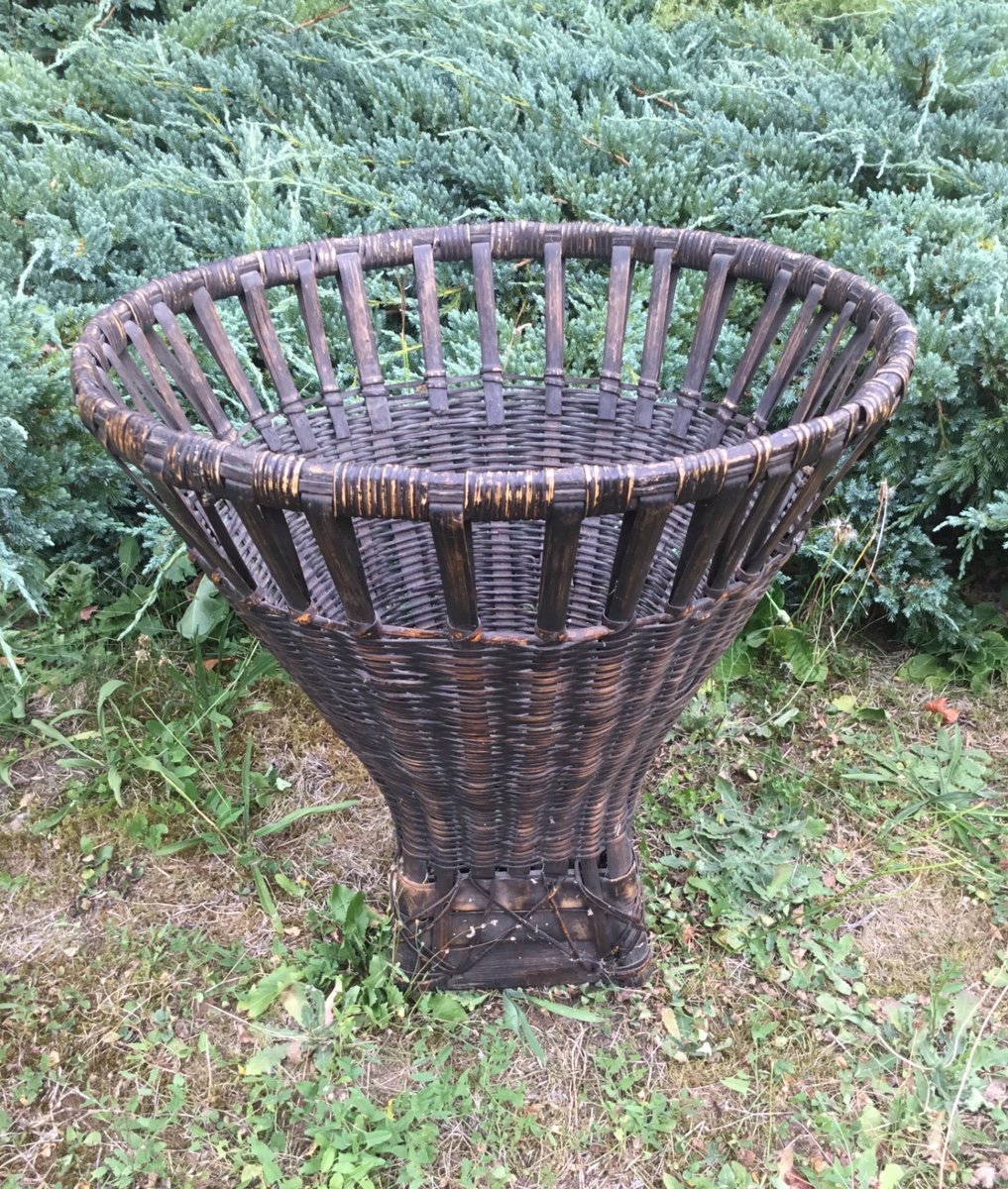 Ikebana Basket, Imposing Woven Bamboo Basket -photo-1