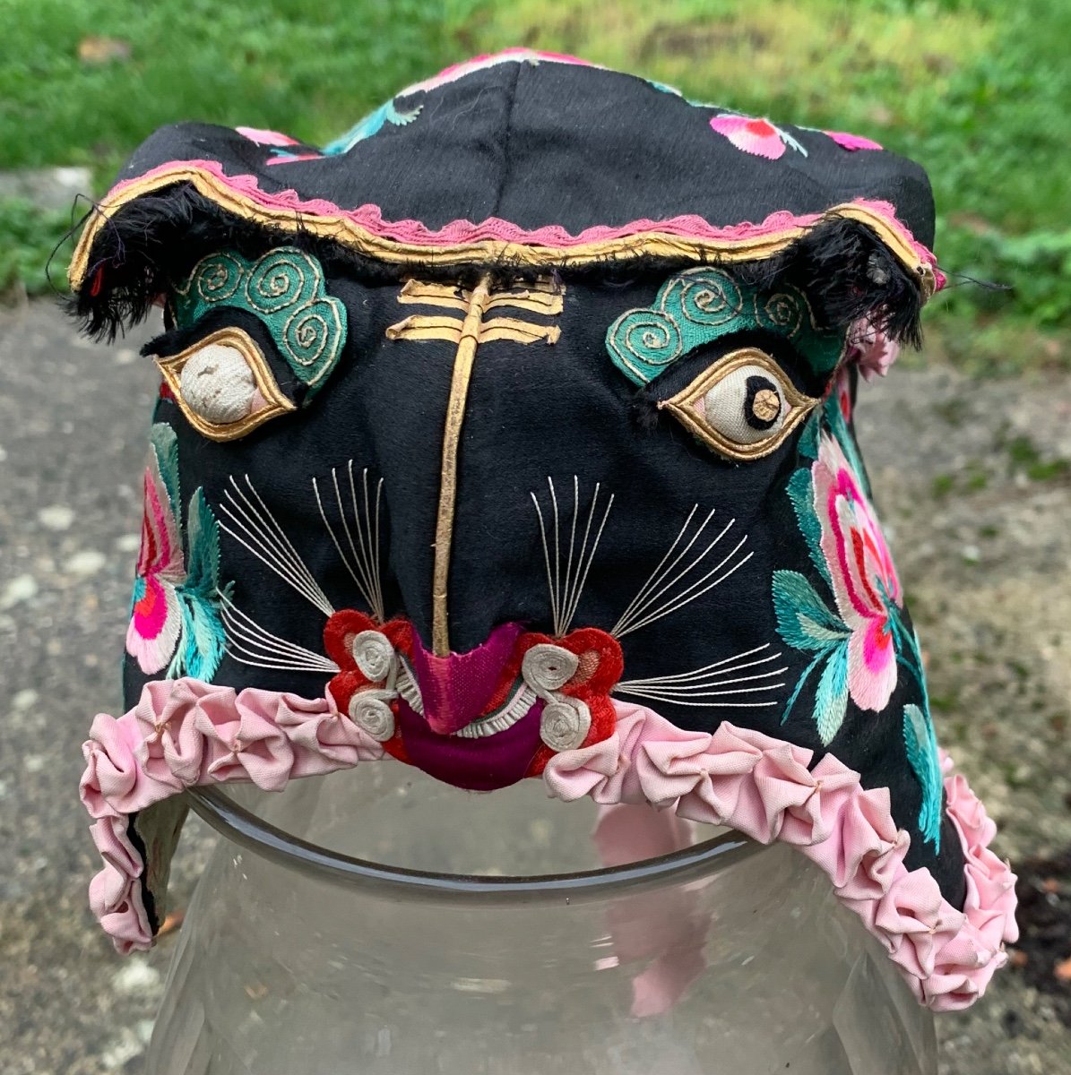 Chinese Ethnic Headdress On Silk Background And Embroidery