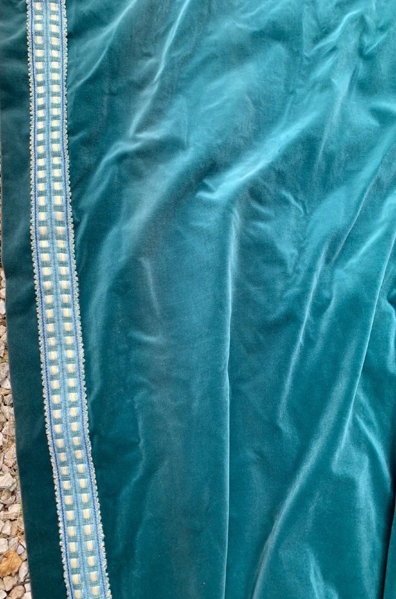 The Pair Of Large Blue Green Velvet Curtains -photo-7