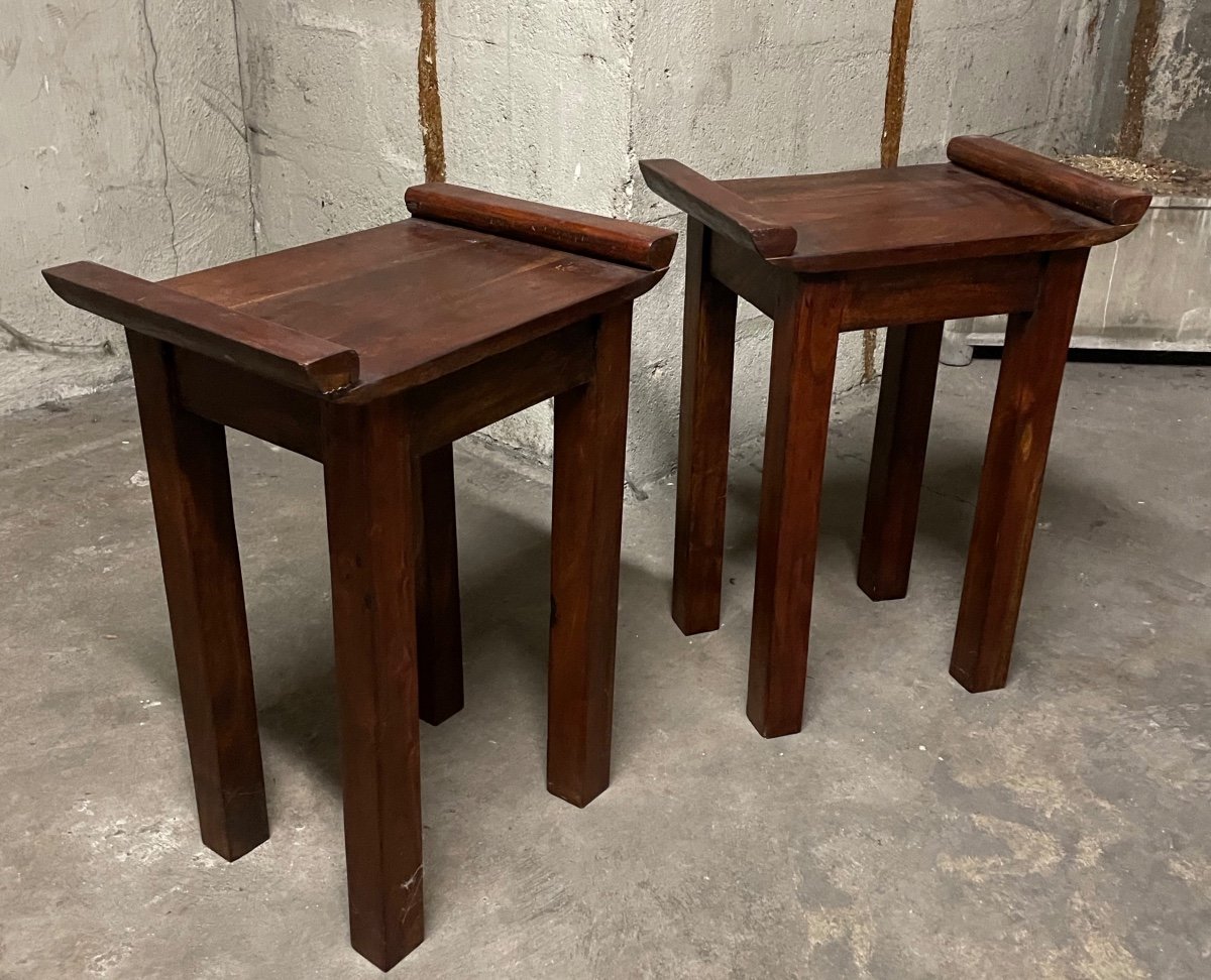 The Pair Of Chinese Side Tables 