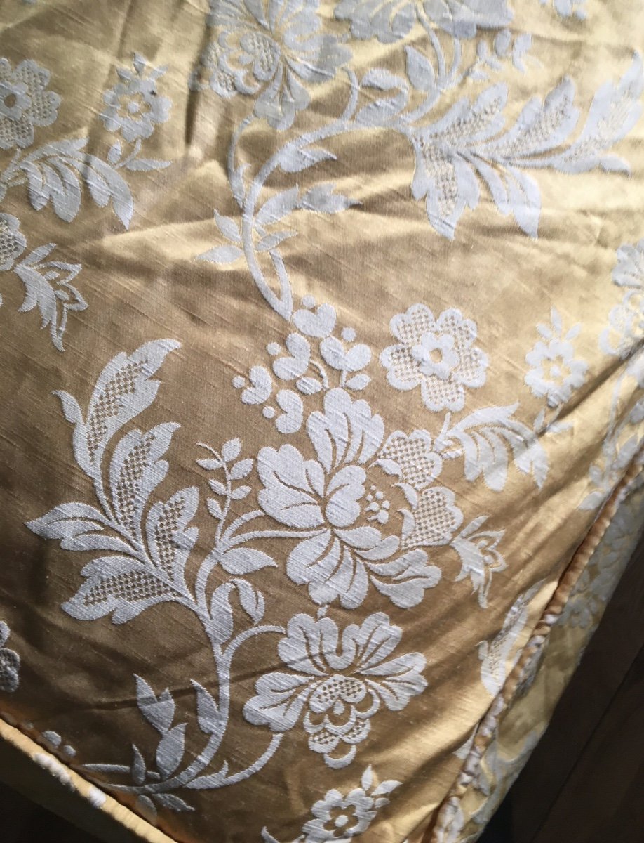 Small Gold Silk Single Bedspread 