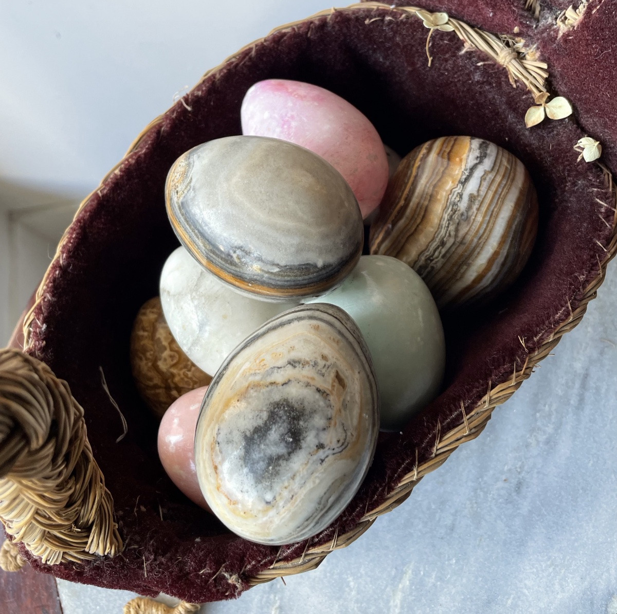 Collection Of 11 Hard Stone Eggs -photo-7