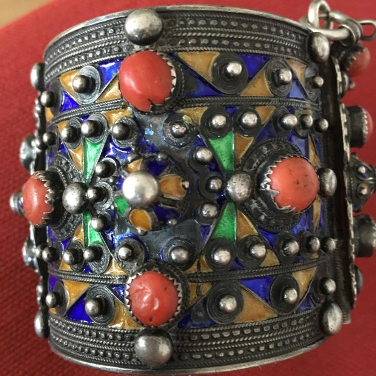 Bracelet Artisan Kabyle Berbère Xixe En Argent Massif Serti Cabochons De  Corail.