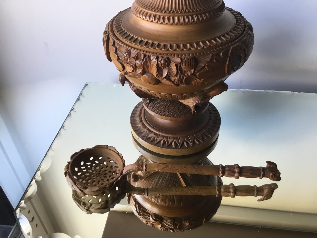 Covered Pot In Carved Wood And Its Spoon-photo-2