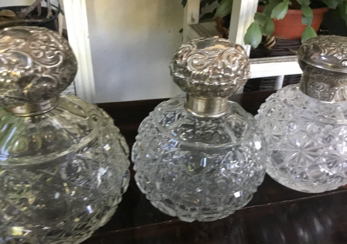 The Suite Of 4 English Crystal And Silver Bottles-photo-3