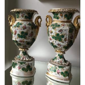 Paire De Vases Porcelaine De Paris , époque Charles X
