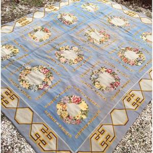 Grand Tapis Au Petit Point XIX E. Siècle - Dim:2m90 X 2m36 