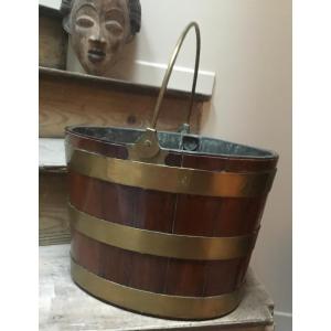 English Georgian Mahogany Curved Brass Coal Scuttle With Liner