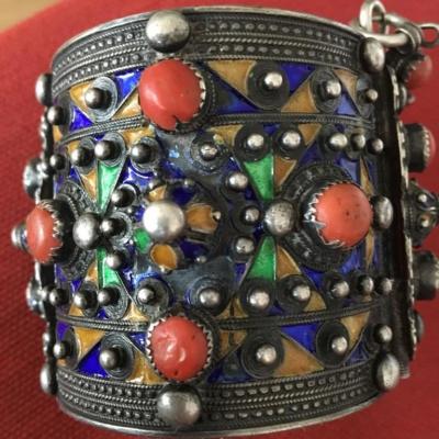 Bracelet Berbère Kabyle en Argent, Corail Et émail XIX ème