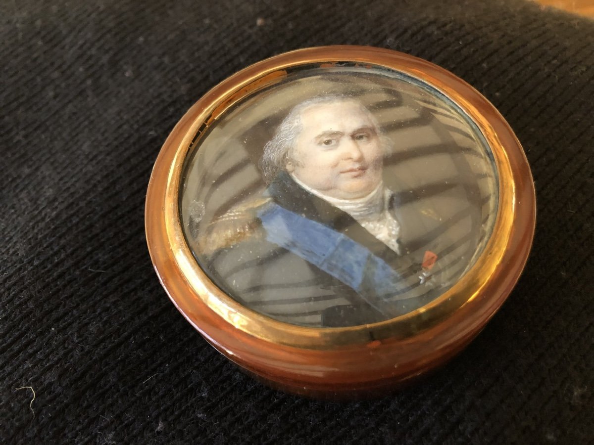 Jean-baptiste Isabey (1767-1855) Follower Of: Miniature Portrait Of Louis XVIII -photo-2