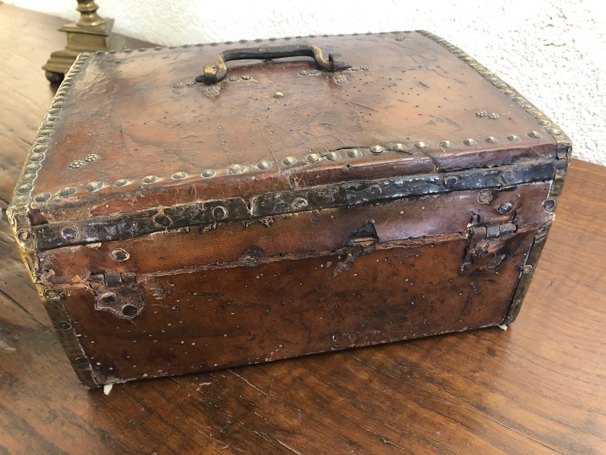 17th Century Leather Covered Wooden Core Box -photo-5