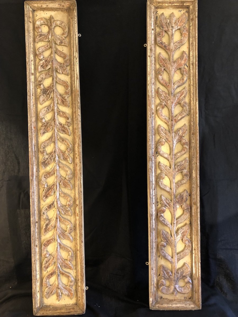 Pair Of Decorative Panels In Carved And Gilded Wood, 18th Century 