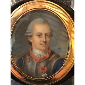 école Française Du XVIII Eme : Portrait D’un Officier En Miniature 