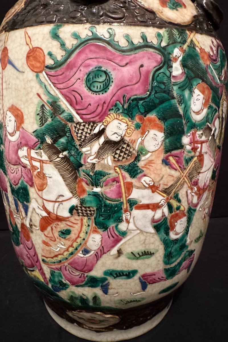 Chine Grand Vase En Grès De Nankin à Décor De Scènes De Bataille Fin XIXème-photo-5