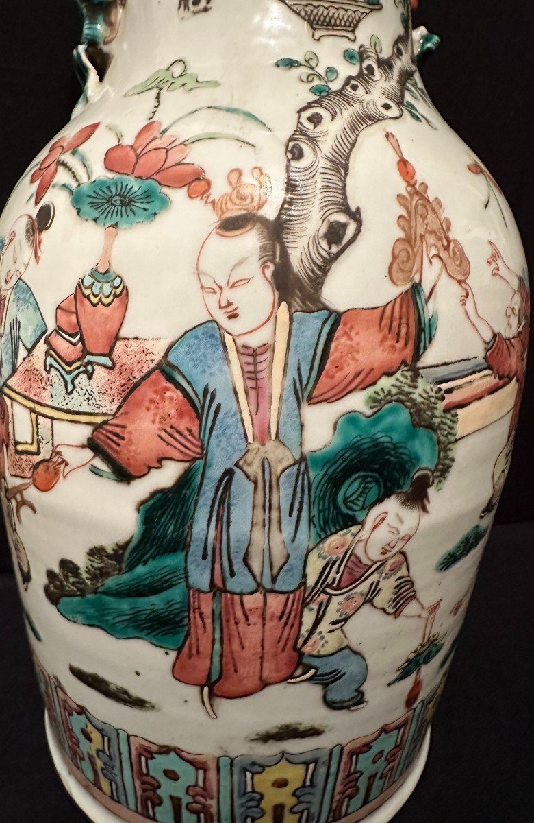 China Large Baluster Vase In Canton Porcelain Decor Mother And Children Playing Late 19th Century-photo-2