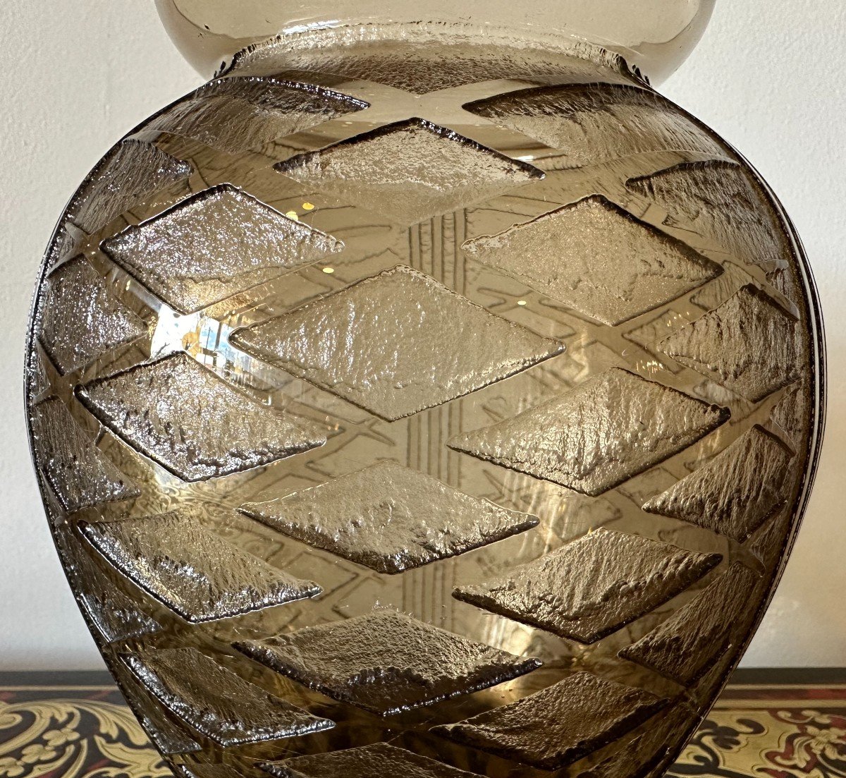 Daum Art Deco Vase In Smoked Crystal With Geometric Decor.-photo-4
