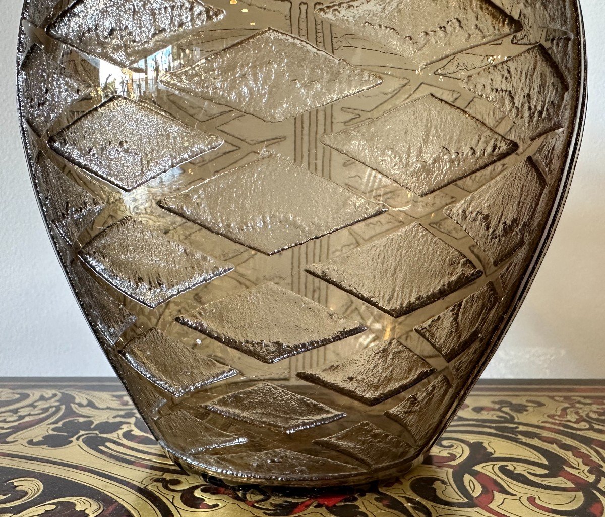 Daum Art Deco Vase In Smoked Crystal With Geometric Decor.-photo-1