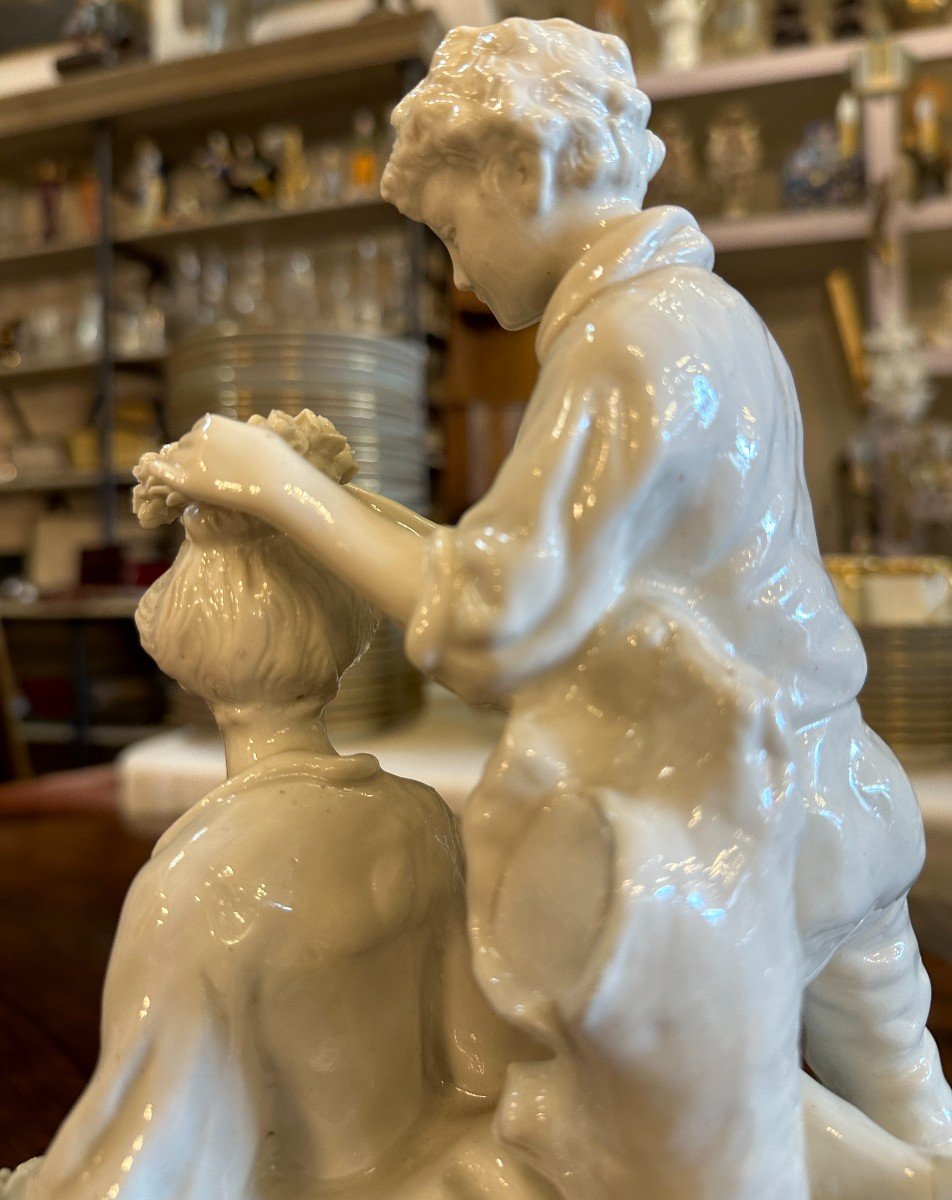 Capodimonte Groupe Porcelaine La Couronne d'Amour Par Joseph d'Asté Début XXème-photo-5