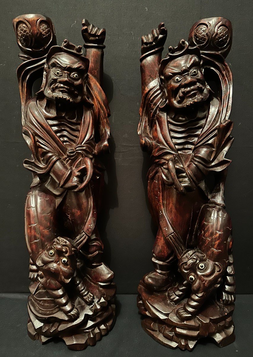 Chine Paire De Sculptures Bois  Immortels Et Tigres Dynastie Qing Fin XIXème 49 cm