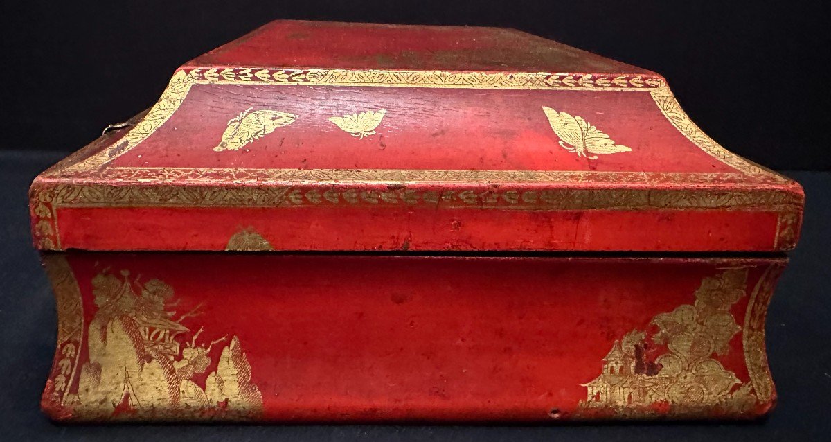 Martin Gold Varnish Wig Box On Red Background Louis XV Period 18th Century-photo-3