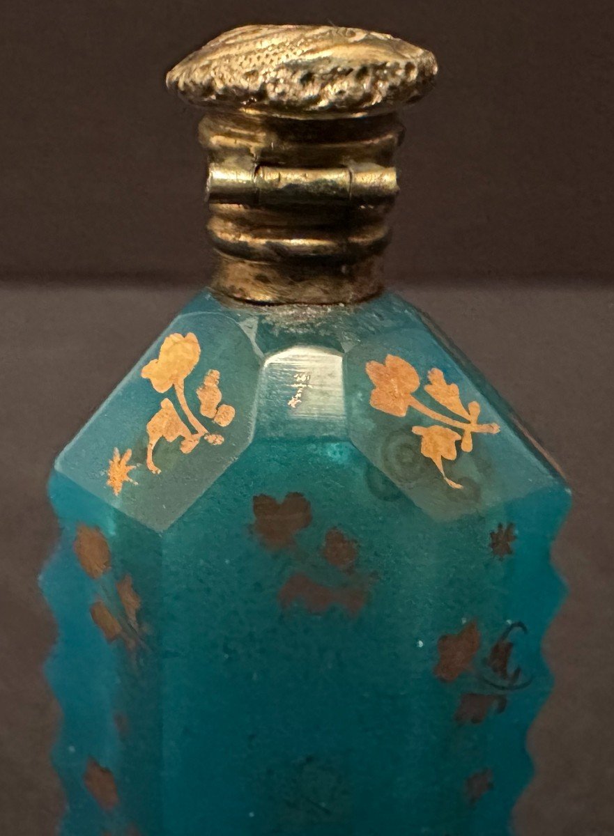 Blue Opaline Salt Bottle Cut Enhanced With Gilding Mounted In Silver Vermeil Circa 1840-photo-8