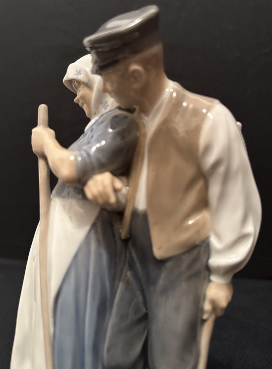 Royal Copenhagen Porcelain Peasant Couple By Christian Thomsen (1860-1921) Denmark-photo-6