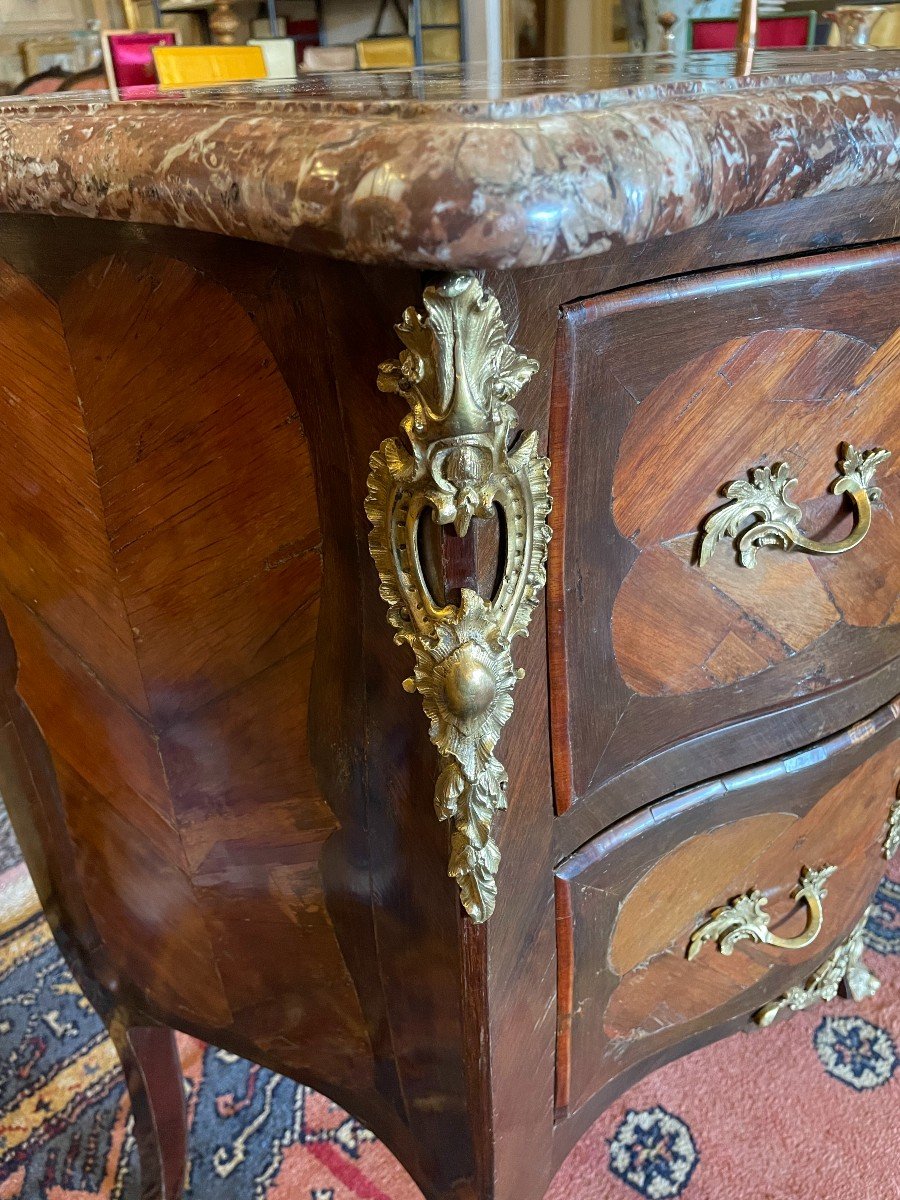 Petite Commode en Sauteuse Louis XV d'Entre-deux Marqueterie époque XVIIIème-photo-5