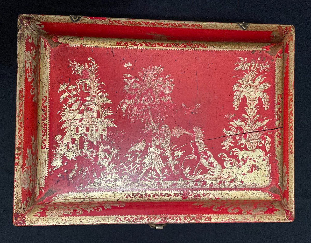 Wig Box With Martin Gold Varnish On Red Background Louis XV Period XVIIIth-photo-2