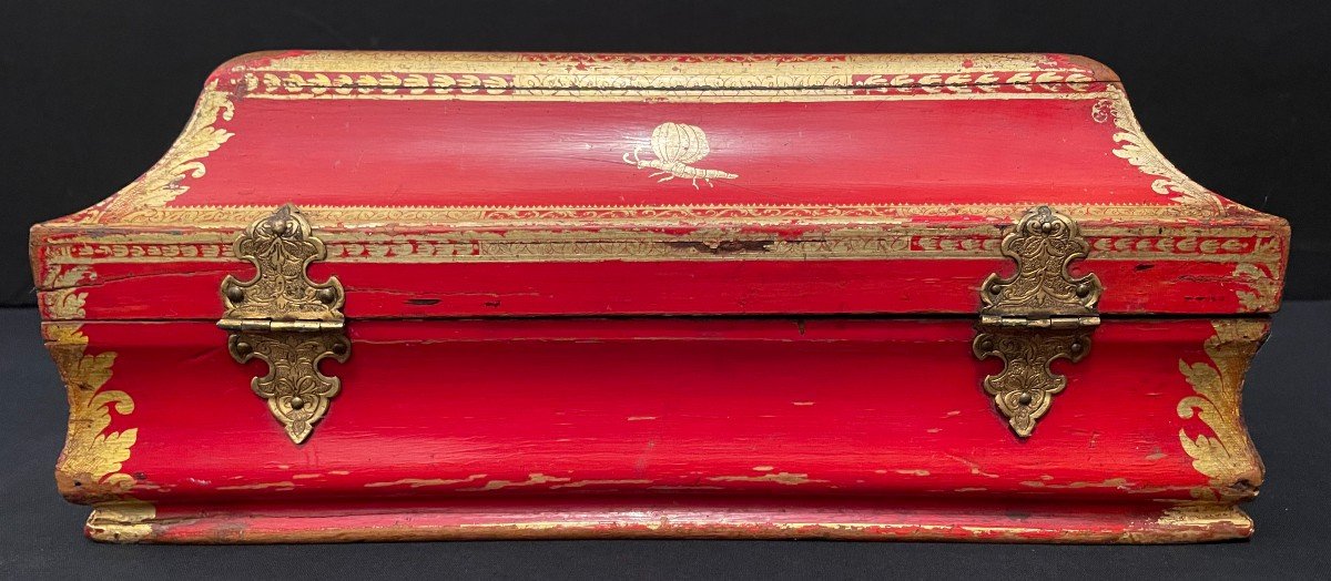 Wig Box With Martin Gold Varnish On Red Background Louis XV Period XVIIIth-photo-4