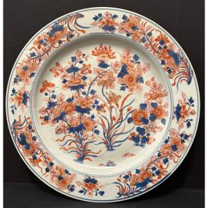 Chine Grand Plat En Porcelaine à Décor Imari Époque Kangxi Fin XVIIème Ø 39,5 cm