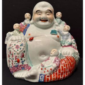 Chine Important Bouddha Rieur Milefo En Porcelaine Émaillée Début XXème