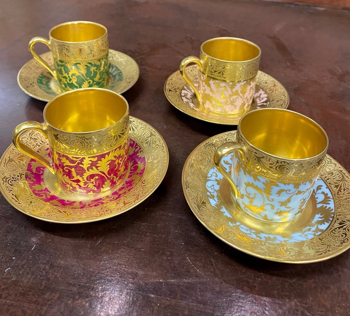 G Dumas Fils Limoges 4 Cups And 4 Coffee Saucers In Limoges Gold Hand Porcelain.-photo-2