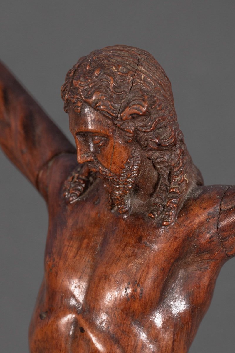 Christ En Bois Sculpté -photo-4