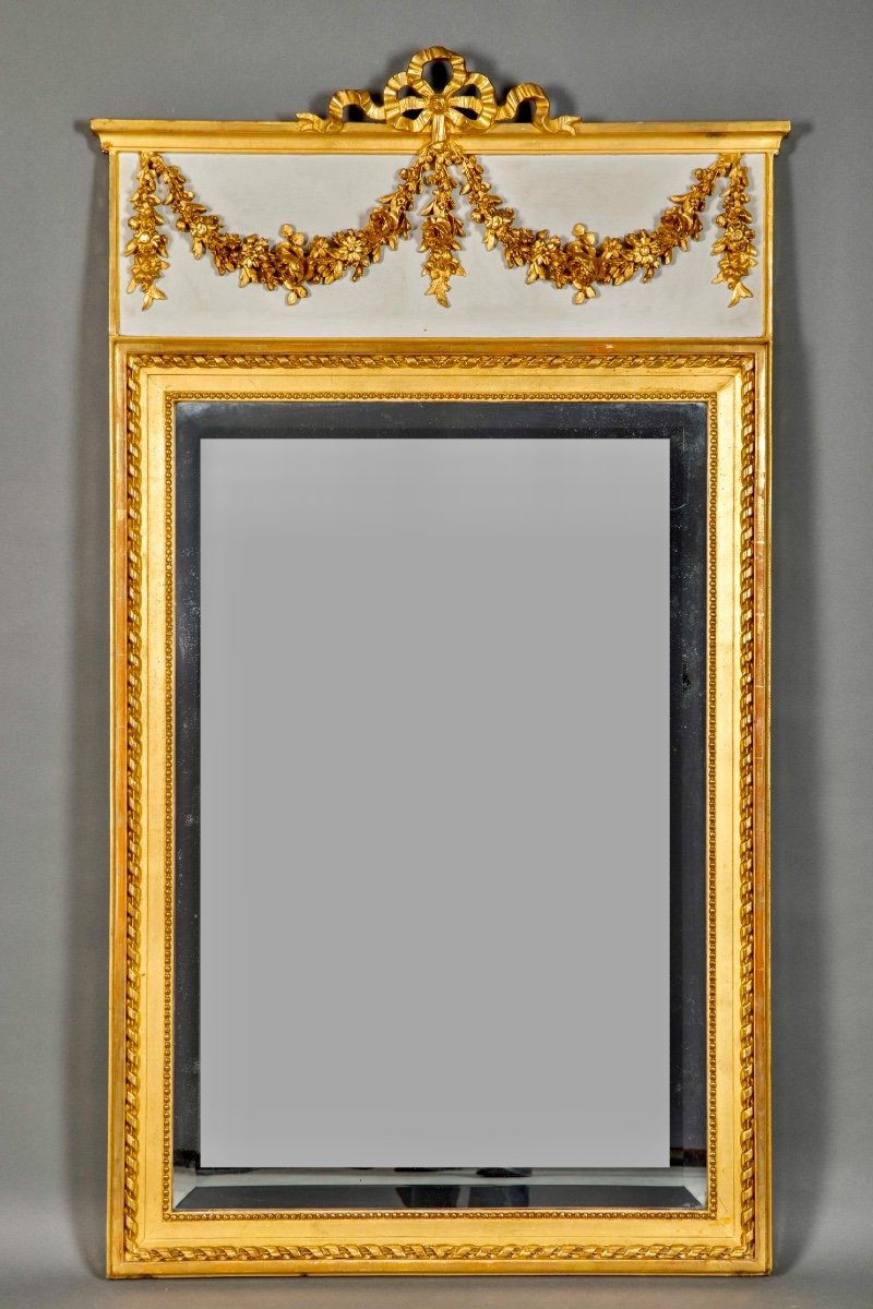 Small Trumeau In Wood And Painted And Gilded Stucco 