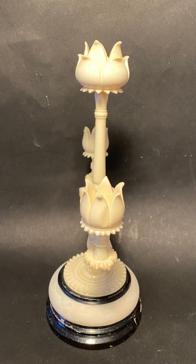 Candlestick With Three Lights In Carved Bone On A Wooden Base. Mid 20th Century. Lotus Decor.-photo-1