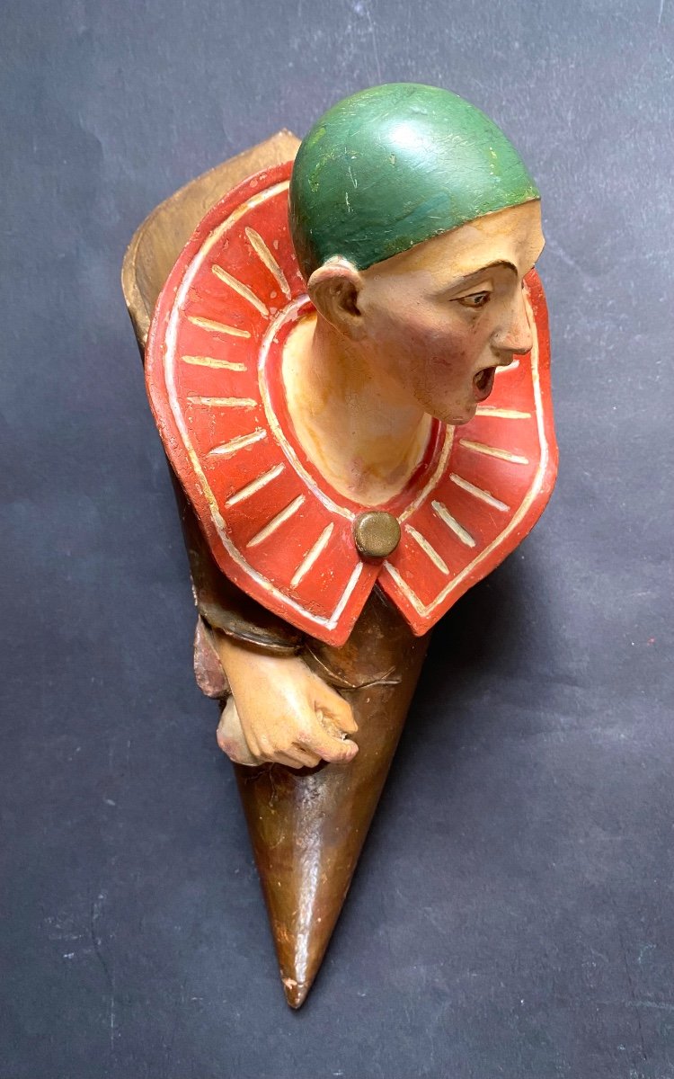 19th Century Bouquetiere In Polychrome Terracotta. Pierrot Subject. Clown. Circus. 