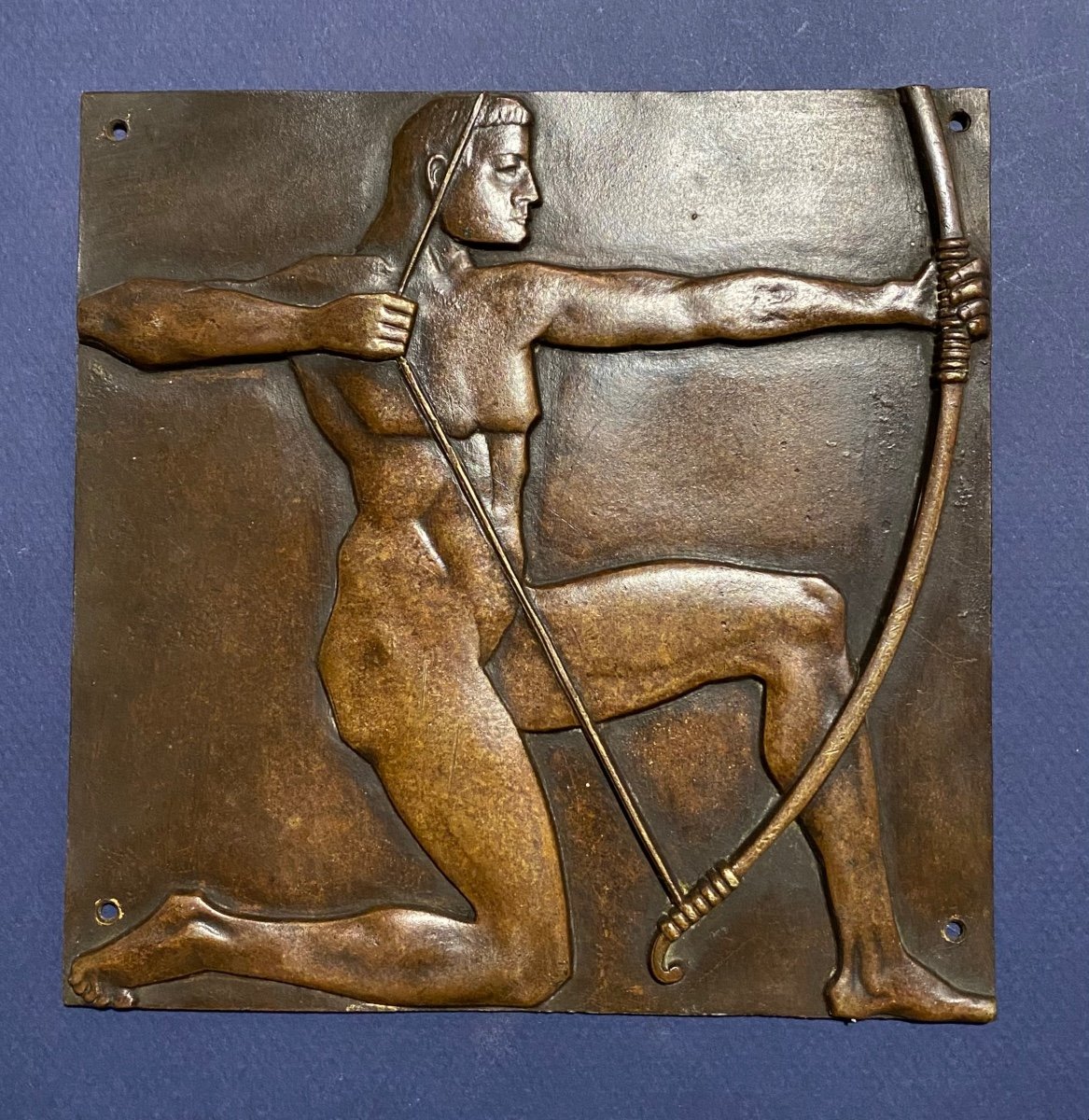 «L’ Archer ». Plaque En Bronze Art Déco. Bas Relief.