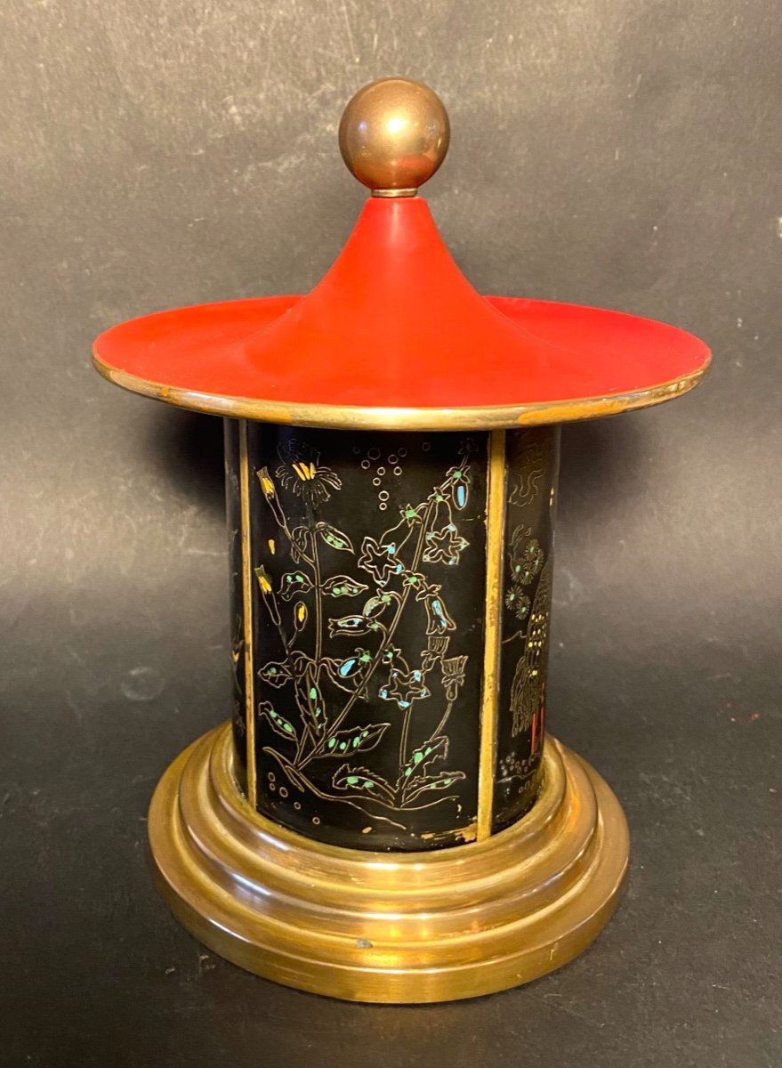 Painted Brass Carousel/ Pagoda. Cigarette Dispenser. Mid 20th Century. Tobacconist. -photo-2