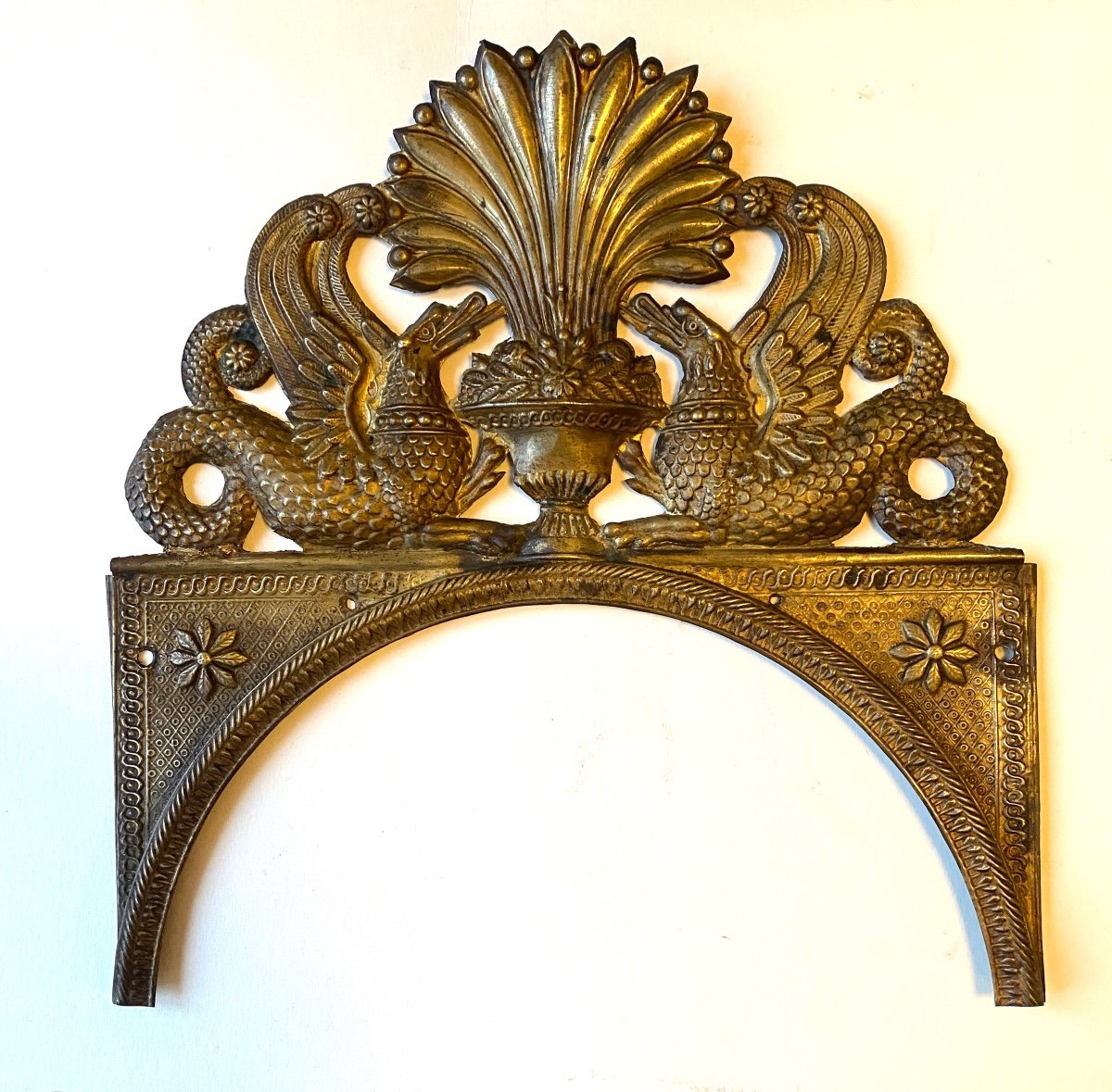 Decorative Pediment In Stamped Brass, Early 19th Century. Chimera And Palmette Decoration.