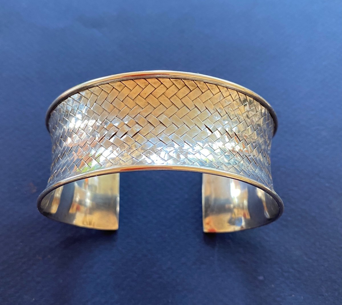 Bracelet Manchette En Argent. Motif Tresse. Années 70. 