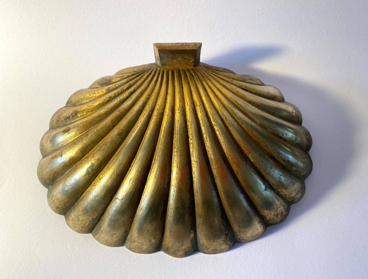 Large Bronze Cup. Mid 20th Century. Shell. -photo-4