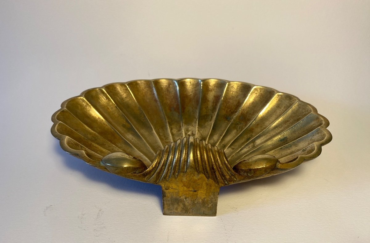 Large Bronze Cup. Mid 20th Century. Shell. -photo-2